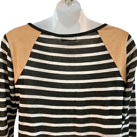 Ya Ya & co. | Striped Top - Picture 10 of 11